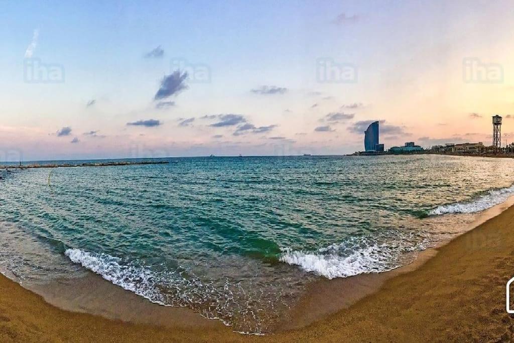 Superflat Near Beach 15' Center Sant Adria de Besos Exterior foto